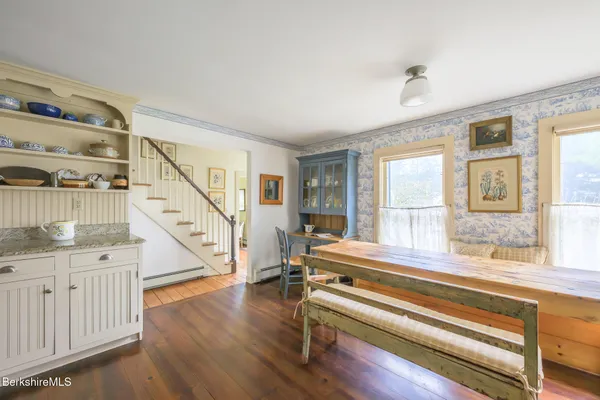 $525,000 | 841 Route 203 Austerlitz Ny 12165, Chatham, NY 12037