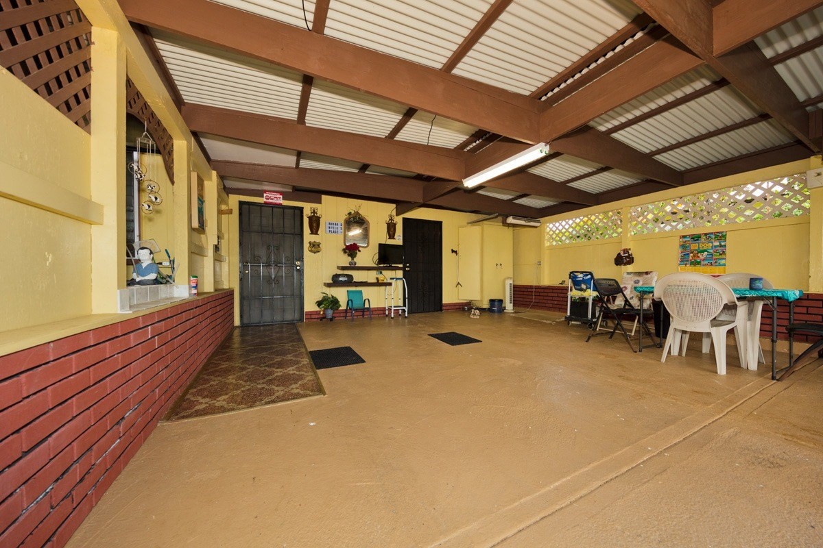 25 Kaapuni Loop Hilo, HI 96720 - Photo 24 of 25 a view of a studio with wooden floor