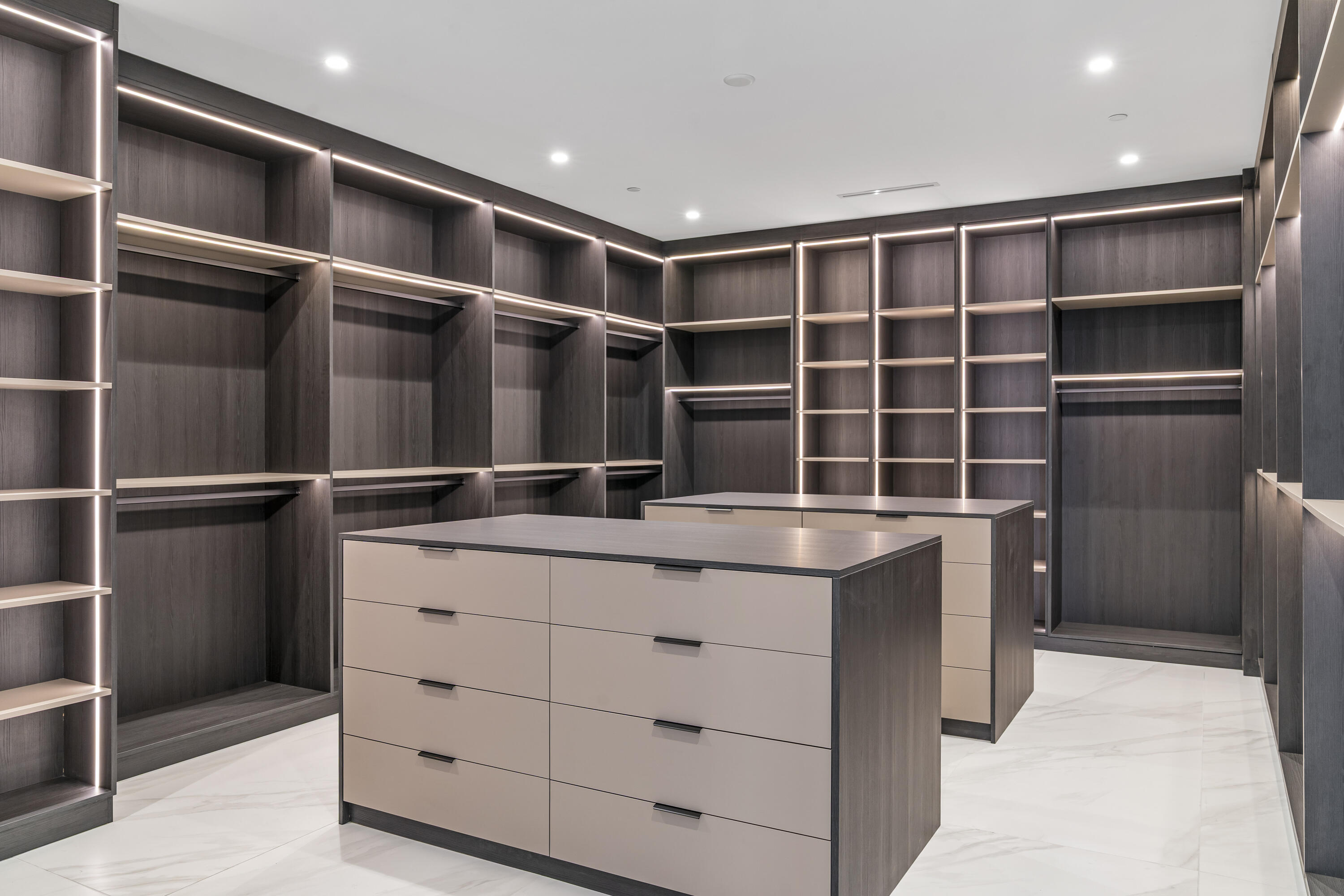 220 Southeast Mizner Boulevard, Unit PH904 Boca Raton, FL 33432 - Photo 9 of 22 Master Closet