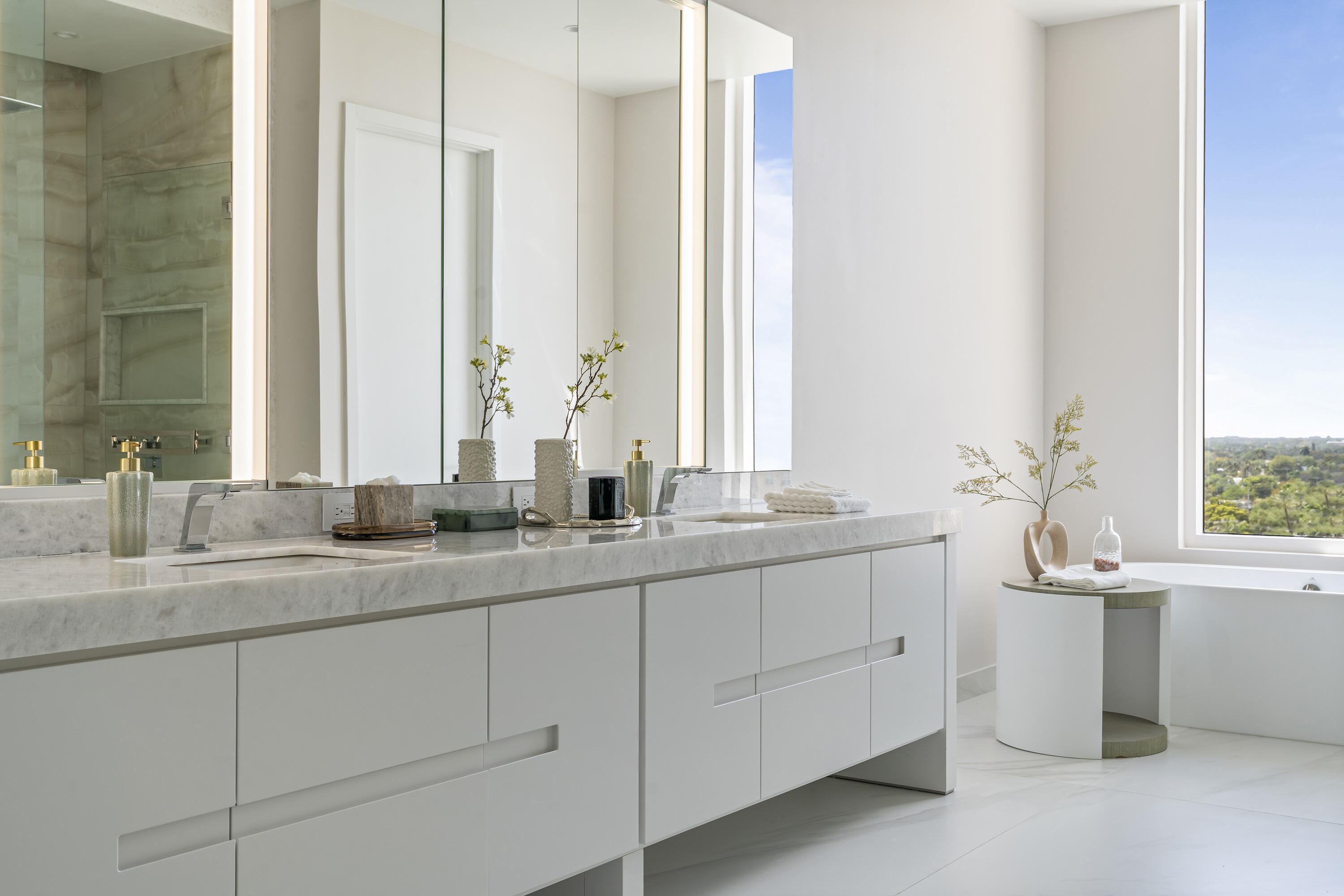 220 Southeast Mizner Boulevard, Unit PH904 Boca Raton, FL 33432 - Photo 10 of 22 Master Bathroom (1)