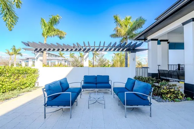 $529,900 | 1109 Seagrape Drive, Ruskin, FL 33570