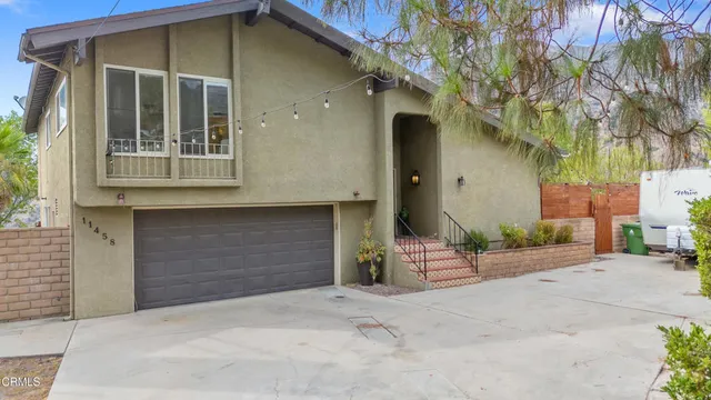 $1,550,000 | 11458 Garret Place, Tujunga, CA 91042