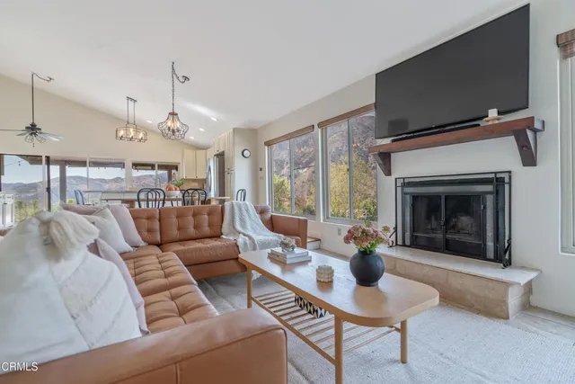 $1,550,000 | 11458 Garret Place, Tujunga, CA 91042