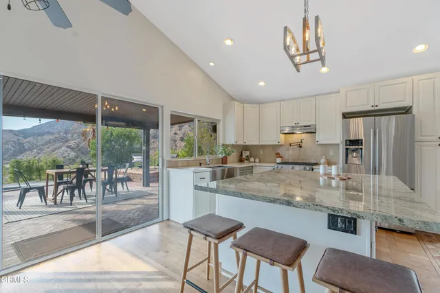 $1,550,000 | 11458 Garret Place, Tujunga, CA 91042