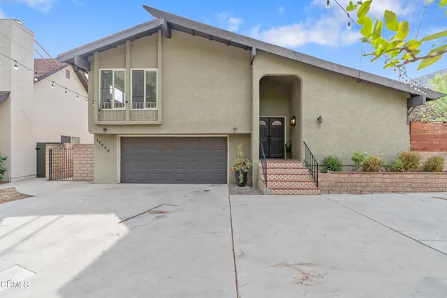 $1,550,000 | 11458 Garret Place, Tujunga, CA 91042