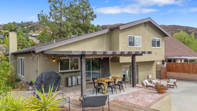 $1,550,000 | 11458 Garret Place, Tujunga, CA 91042