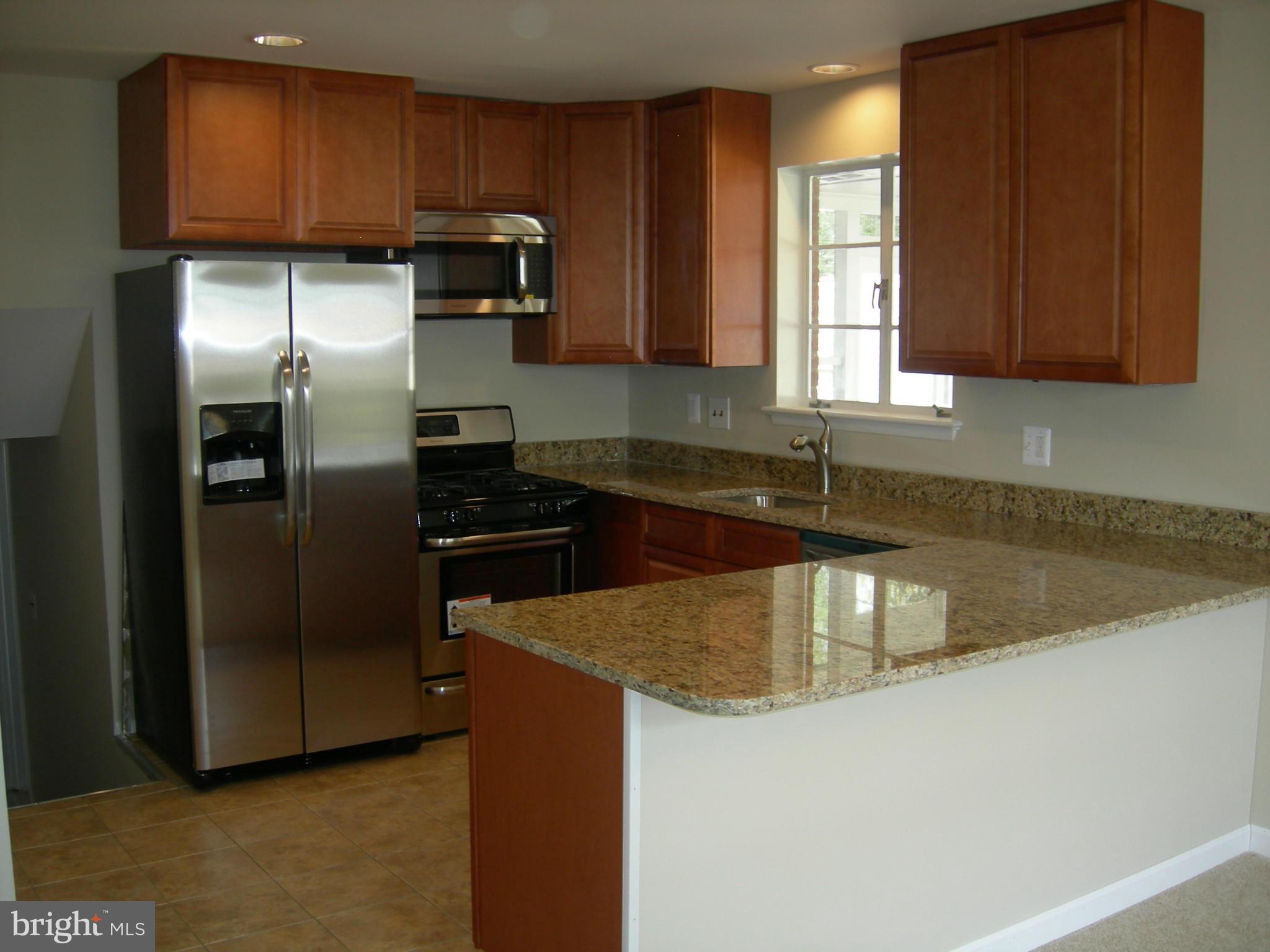 7506 Inzer Street Springfield, VA 22151 - Photo 4 of 16 Kitchen