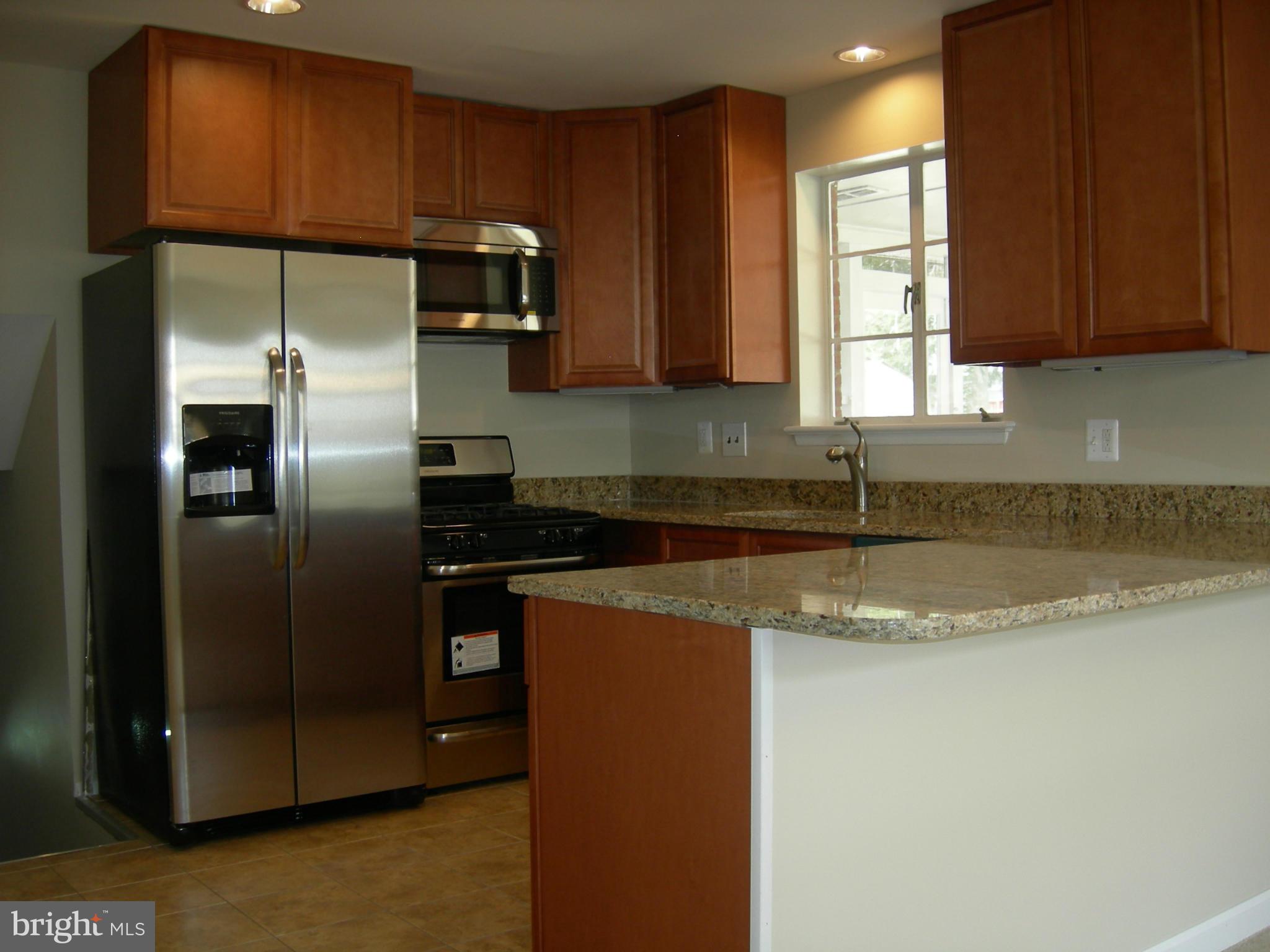7506 Inzer Street Springfield, VA 22151 - Photo 5 of 16 Kitchen