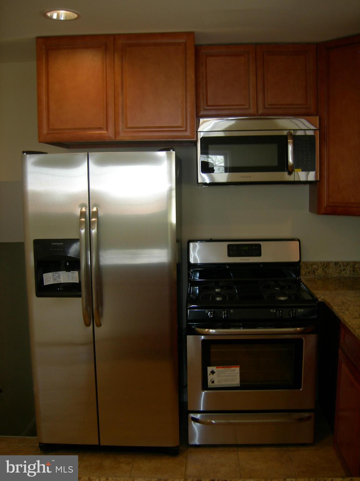 7506 Inzer Street Springfield, VA 22151 - Photo 6 of 16 Kitchen