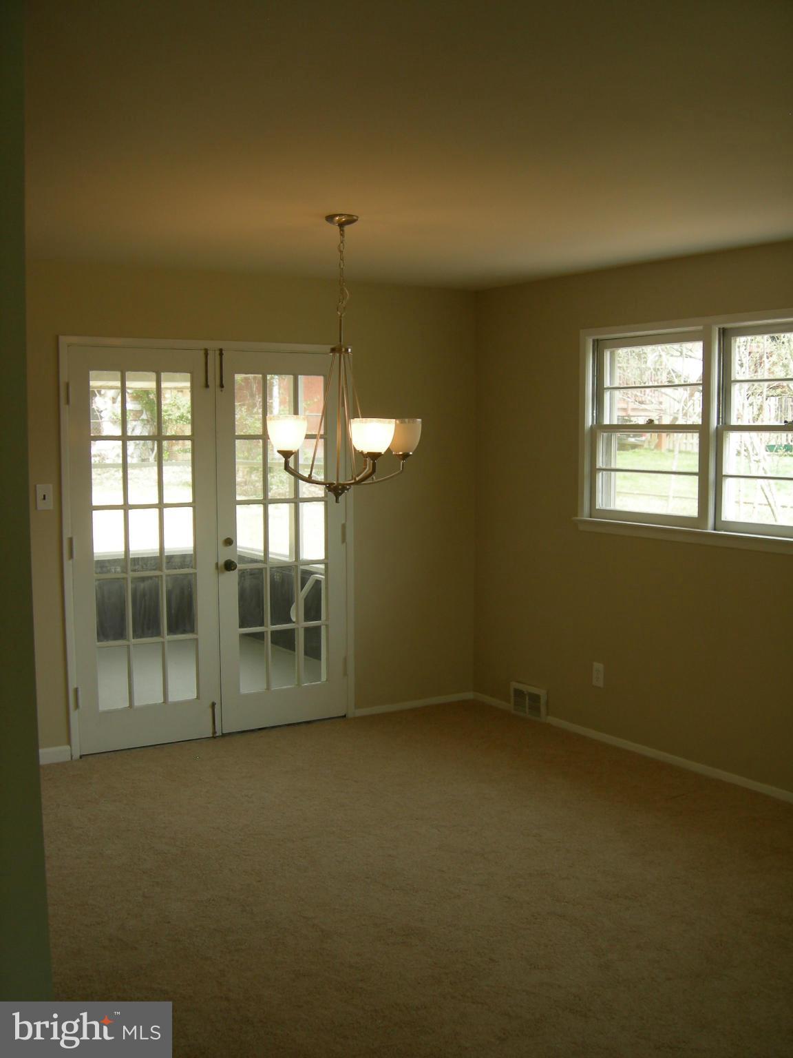 7506 Inzer Street Springfield, VA 22151 - Photo 7 of 16 Dining Room