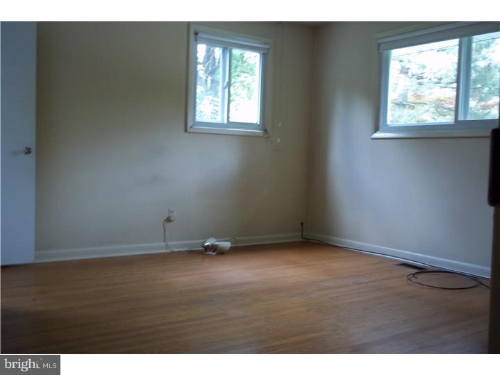 709 Preston Road Glenside, PA 19038 - Photo 4 of 16 Gallery Image 4