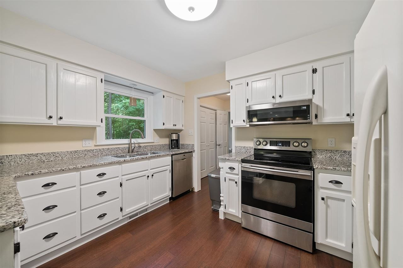 8404 Stonegate Drive Raleigh, NC 27615 - Photo 5 of 29 Photo 5
