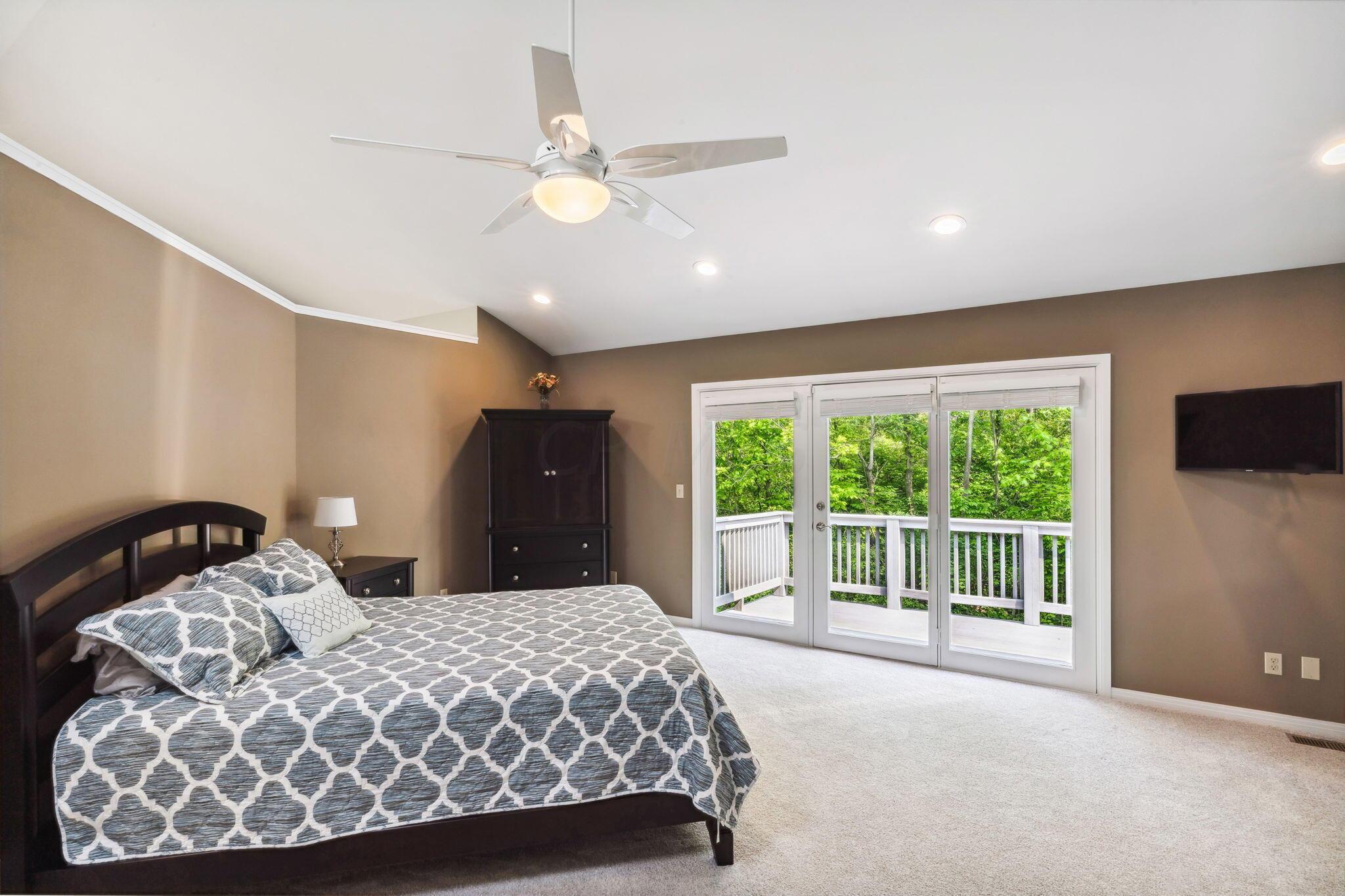8393 Riverside Drive Powell, OH 43065 - Photo 14 of 43 40-web-or-mls-DSC09761