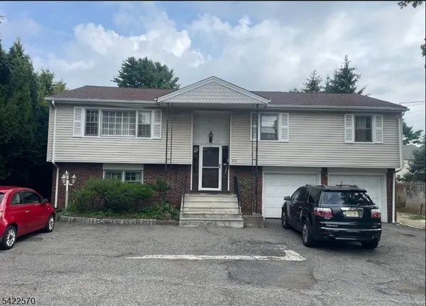 $3,900 | 192 West Mt Pleasant Avenue, Unit B, Livingston, NJ 07039
