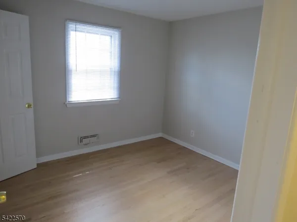 $3,900 | 192 West Mt Pleasant Avenue, Unit B, Livingston, NJ 07039