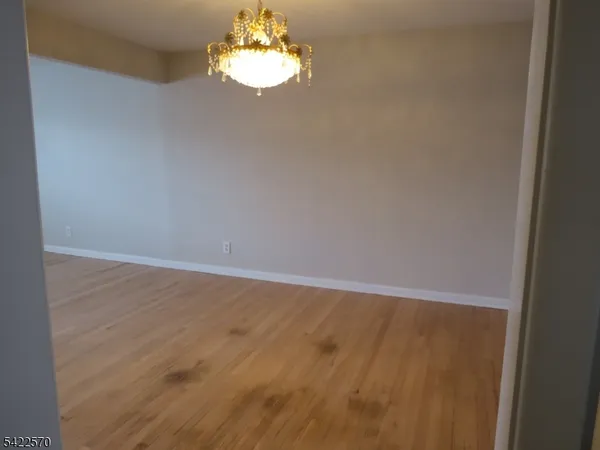 $3,900 | 192 West Mt Pleasant Avenue, Unit B, Livingston, NJ 07039