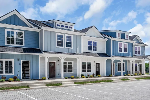 $1,750 | 209 South High Street, Unit 19, McMinnville, TN 37110