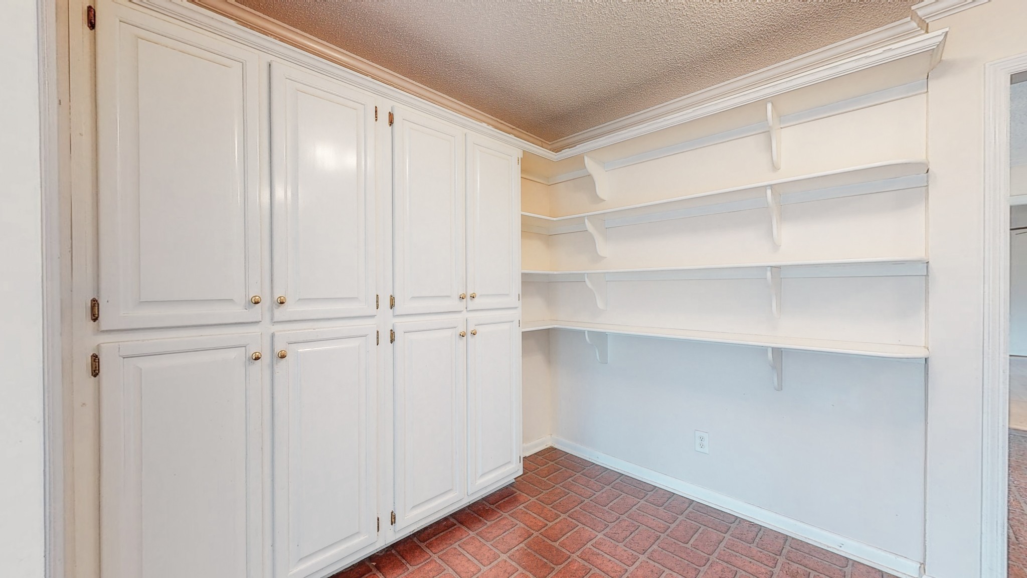 2165 Palmer Road Lebanon, TN 37090 - Photo 21 of 67 a view of an empty walk in closet