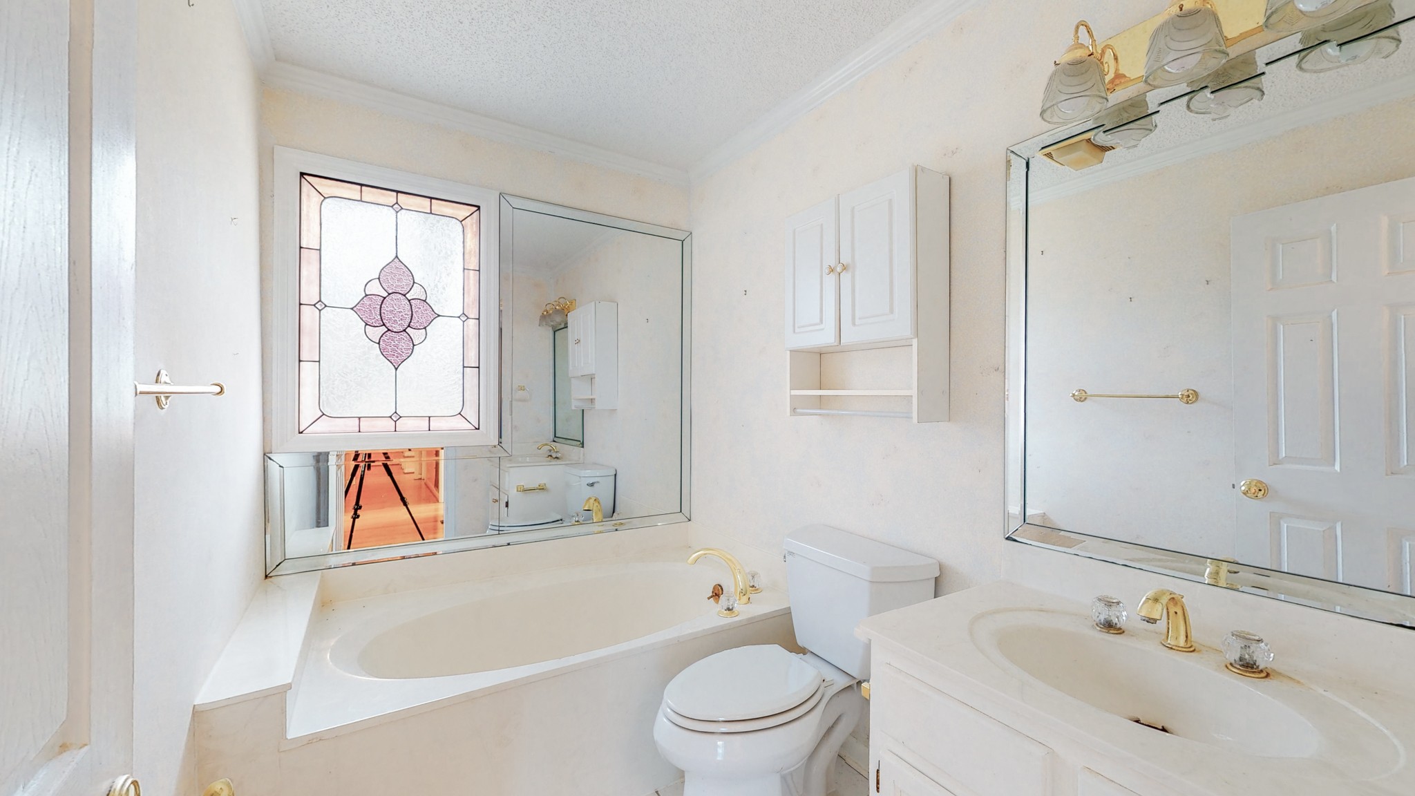 2165 Palmer Road Lebanon, TN 37090 - Photo 24 of 67 a bathroom with a bathtub shower sink vanity and toilet