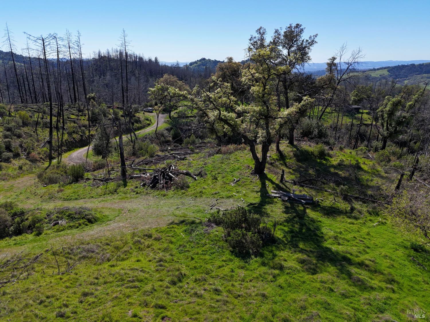 6505 Erland Road Santa Rosa, CA 95404 - Photo 21 of 41 a view of a backyard