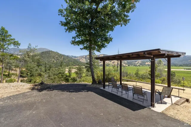 $1,495,000 | 1200 Bennett Lane, Calistoga, CA 94515