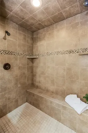 $550,000 | 10312 North Tullis Drive, Kansas City, MO 64157