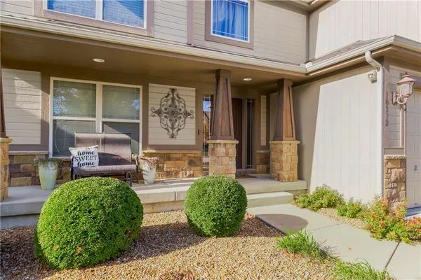 $550,000 | 10312 North Tullis Drive, Kansas City, MO 64157