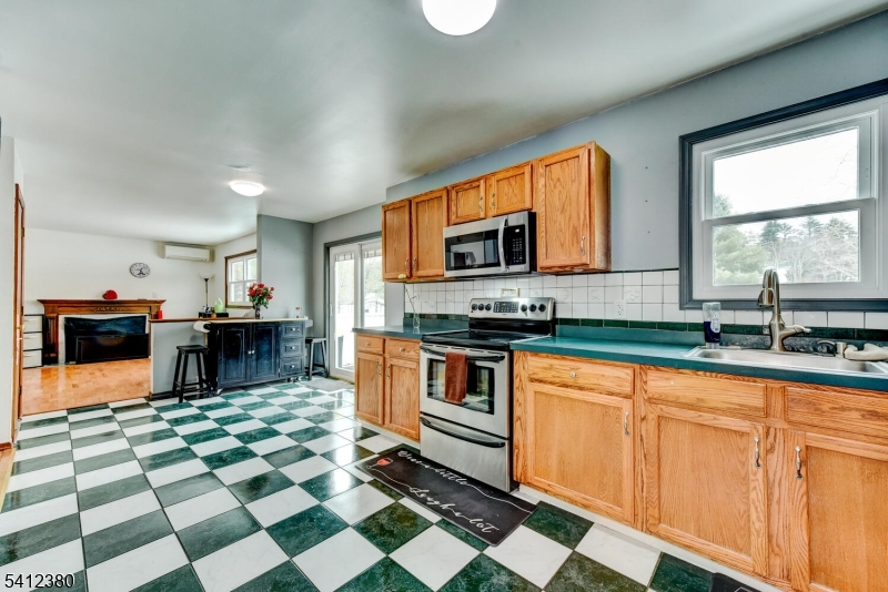 101 Racetrack Circle Montague, NJ 07827 - Photo 8 of 34