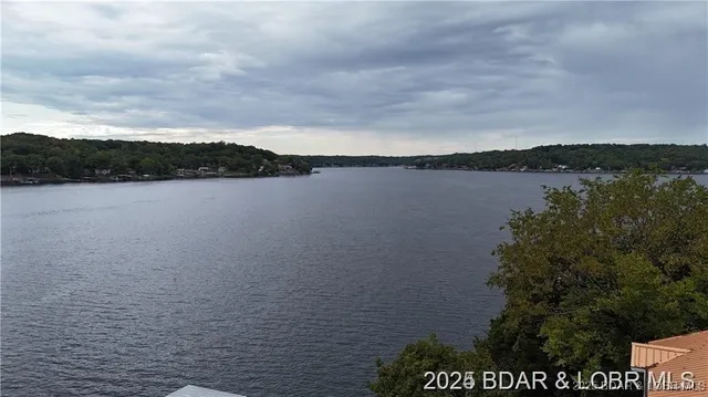 $449,000 | 28136 Lindsey Lane, Rocky Mount, MO 65072