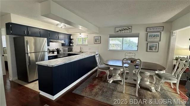 $449,000 | 28136 Lindsey Lane, Rocky Mount, MO 65072