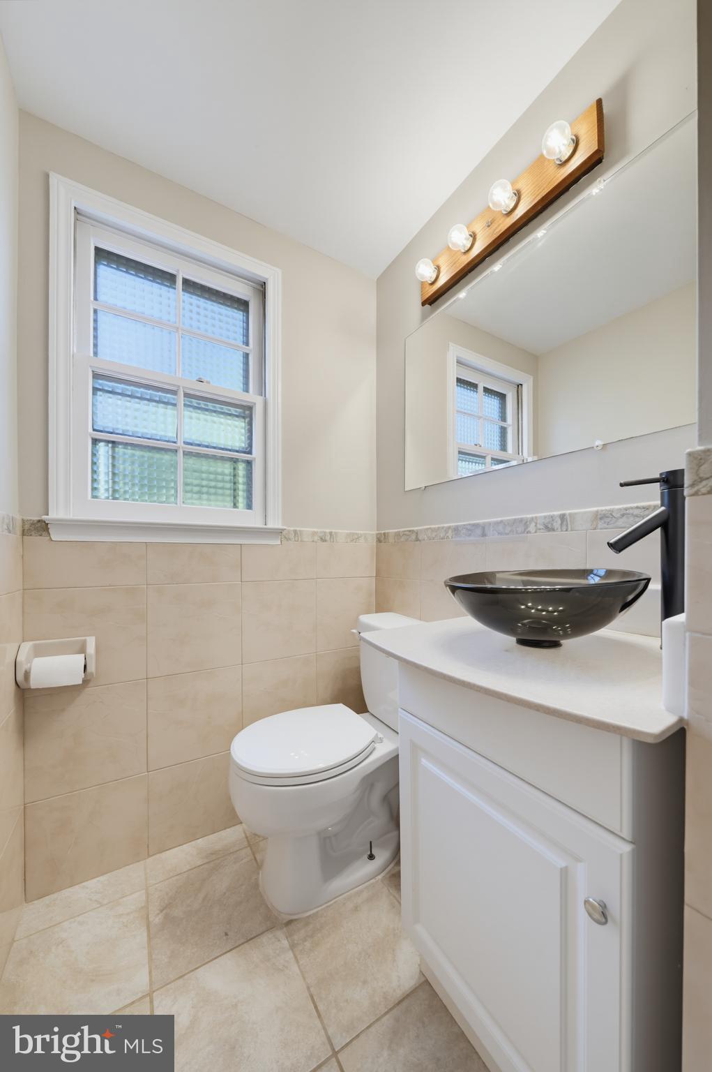16818 Briardale Road Rockville, MD 20855 - Photo 25 of 45
