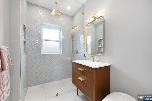 a huge green field with lots of trees