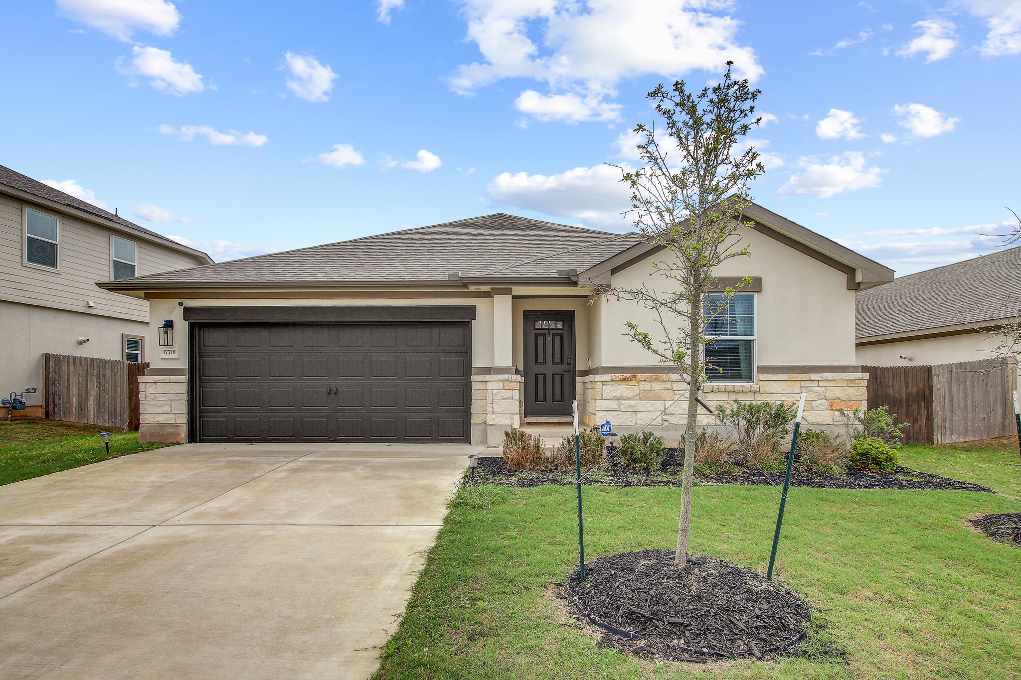 17701 Owl Tree Road Manor, TX 78653 - Photo 1 of 32