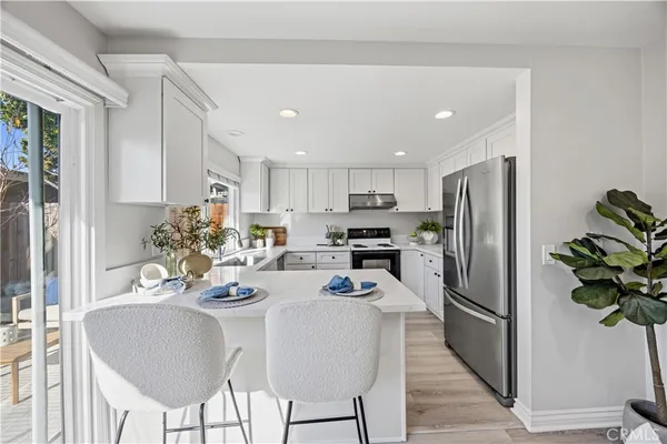 $1,280,000 | 10 Santa Fe, Unit 38, Irvine, CA 92604