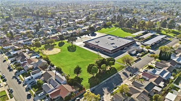 $1,280,000 | 10 Santa Fe, Unit 38, Irvine, CA 92604