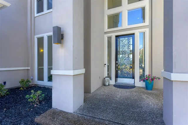 $860,000 | 824 Hills Creek Drive, McKinney, TX 75072