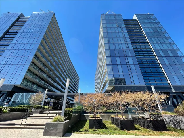 $598,000 | 131-05 40 Road, Unit PH1T | Flushing