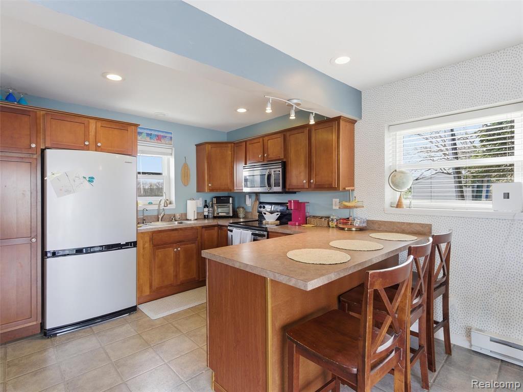 16342 Stages Island Fenton, MI 48430 - Photo 20 of 42