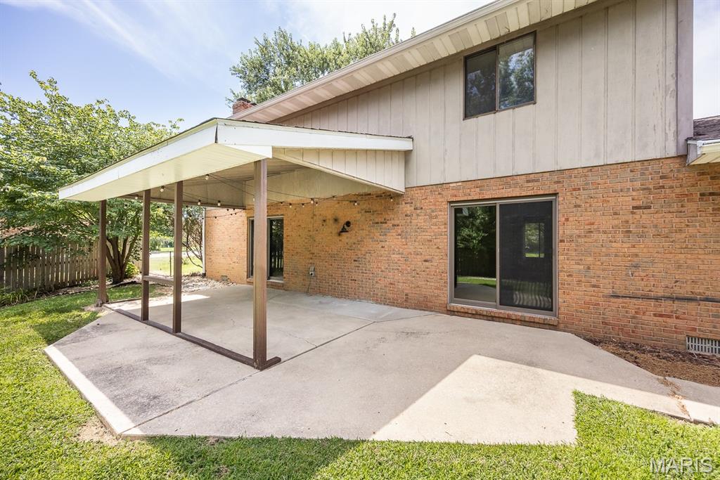 914 Reiss Road O'Fallon, IL 62269 - Photo 7 of 40