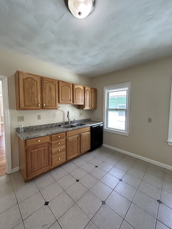45 Selden Street, Unit 1 Boston, MA 02124 - Photo 7 of 17