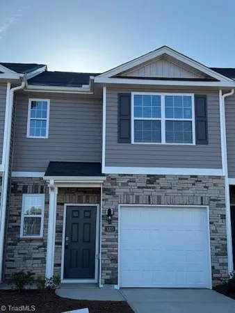 $1,950 | 1323 Broholmer Lane, Greensboro, NC 27405