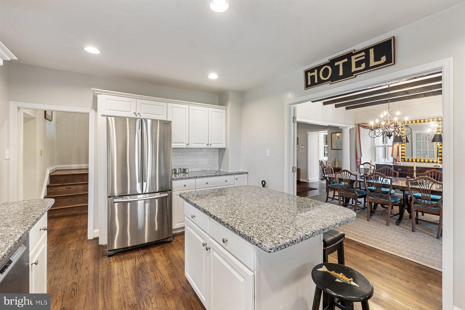 18035 Raven Rocks Road Bluemont, VA 20135 - Photo 16 of 68 Kitchen with nice size center island
