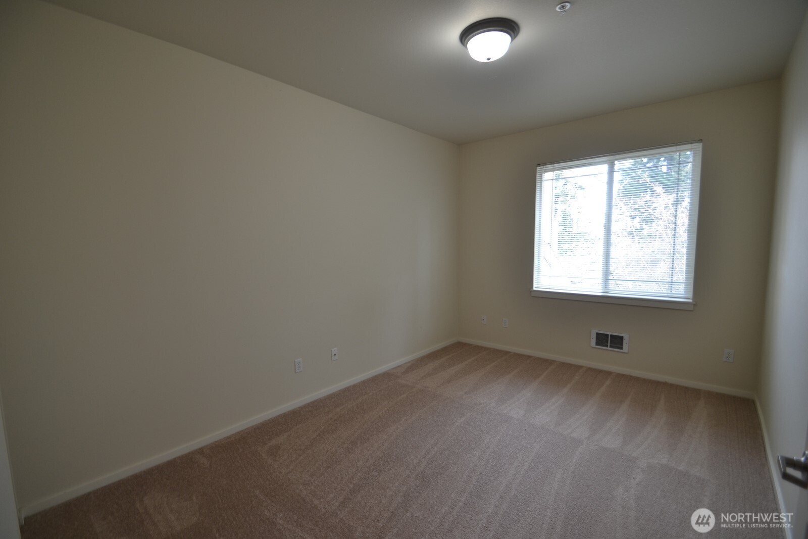 107 164th Street Southeast, Unit 2204 Bothell, WA 98012 - Photo 8 of 18