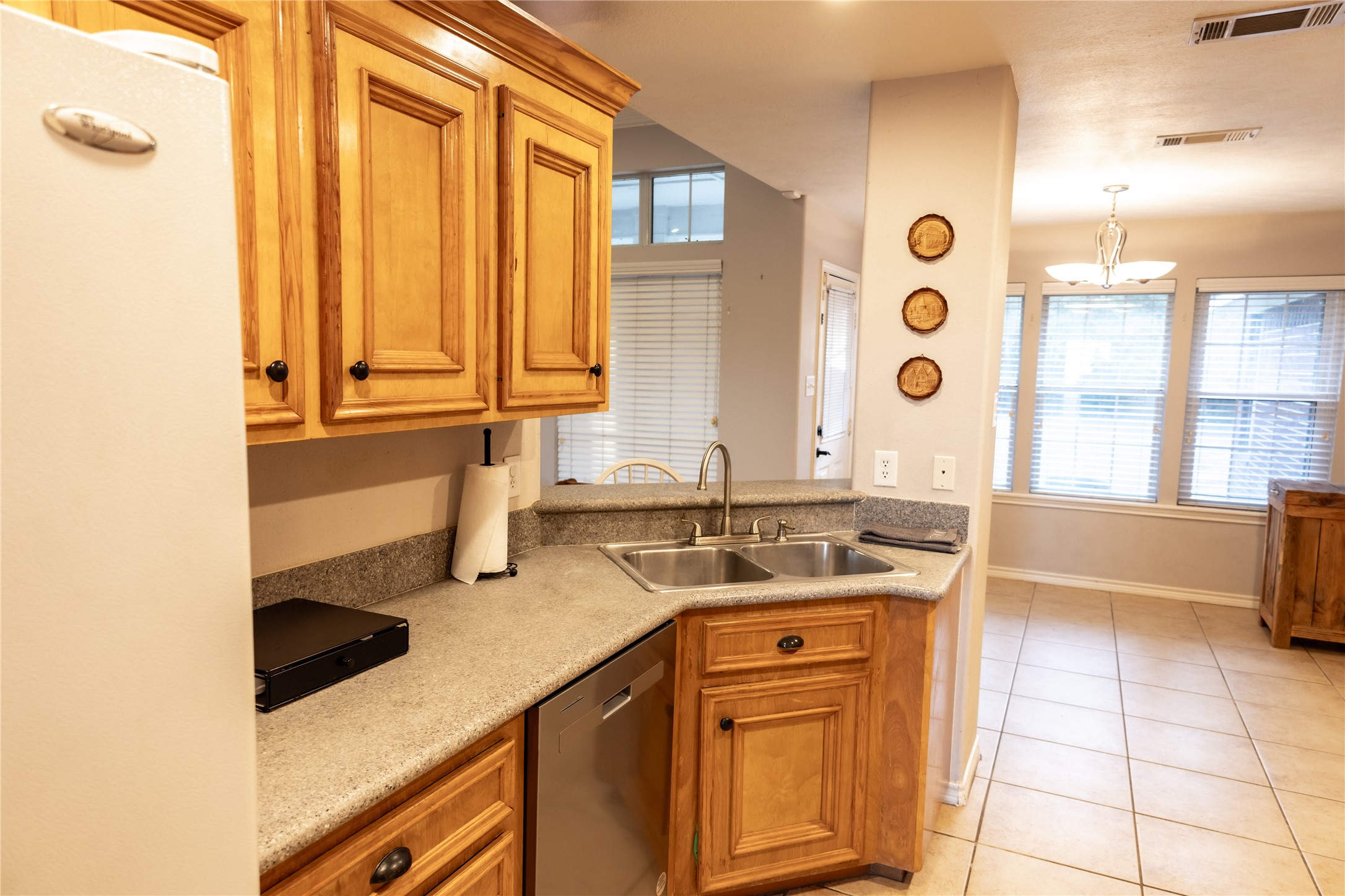 15913 Enloe Street Splendora, TX 77372 - Photo 11 of 36 Kitchen