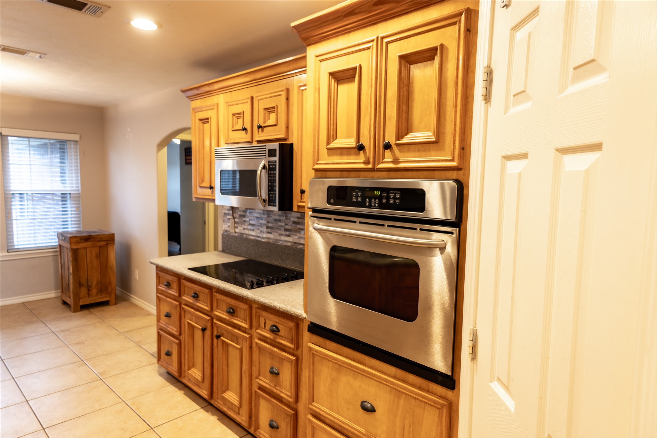 15913 Enloe Street Splendora, TX 77372 - Photo 12 of 36 Kitchen