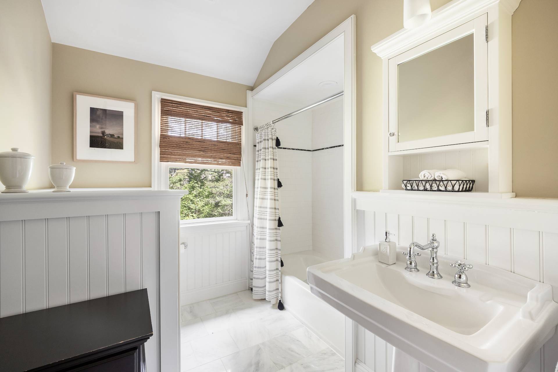 17 Jericho Road East Hampton, NY 11937 - Photo 21 of 37