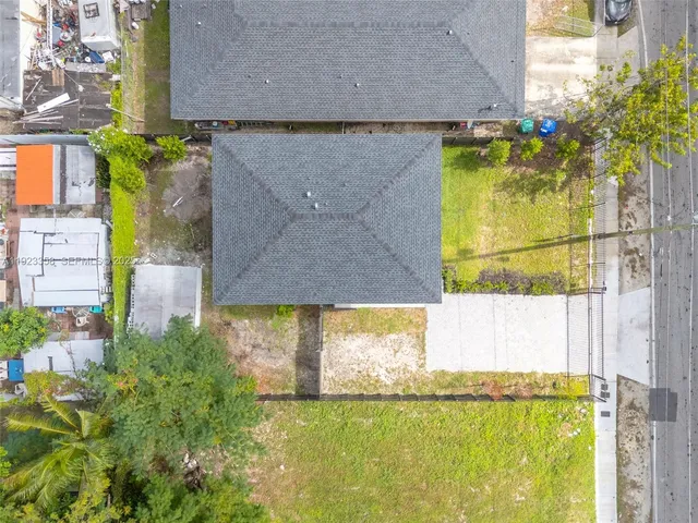 $3,500 | 1413 Northwest 40th Street, Miami, FL 33142