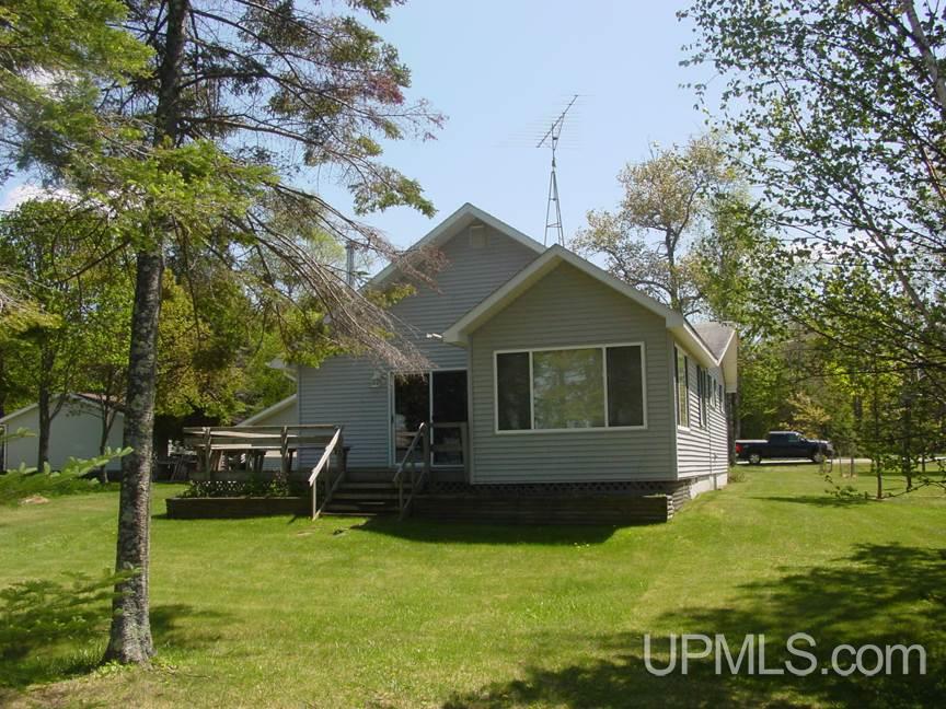2218 Co Road Gulliver, MI 49840 - Photo 1 of 20
