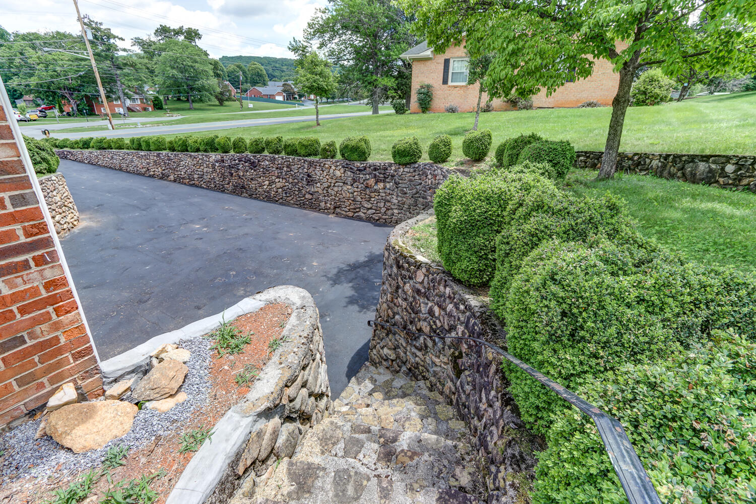 2231 Hardy Road Vinton, VA 24179 - Photo 36 of 40 a view of a back yard