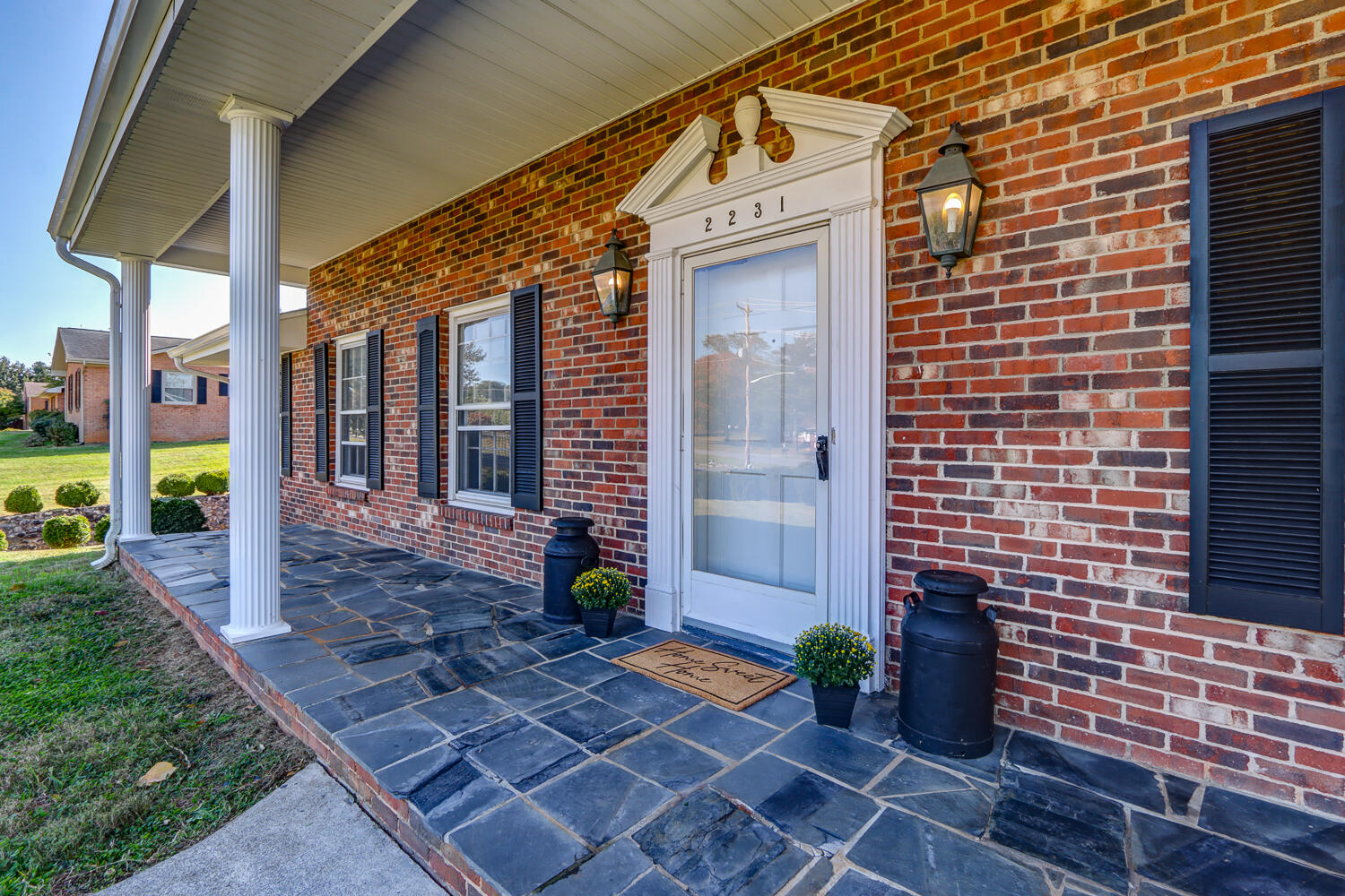 2231 Hardy Road Vinton, VA 24179 - Photo 5 of 40 IMG_0026_27_28_29_30